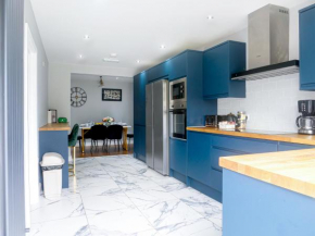 Royal Luxe 6 Bed House in London